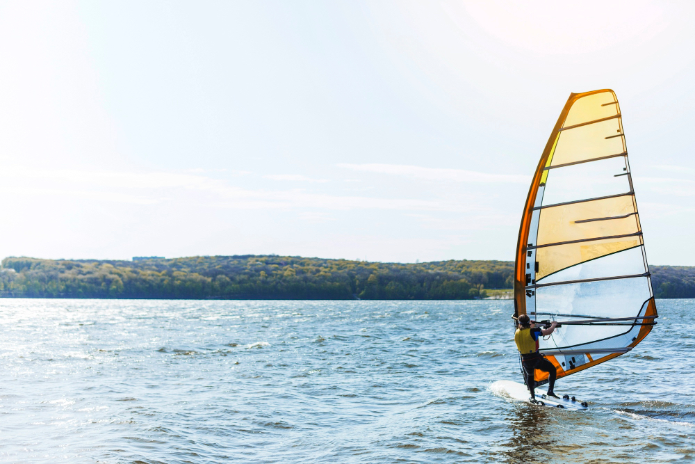 Jak uprawiać kitesurfing na wakacjach?